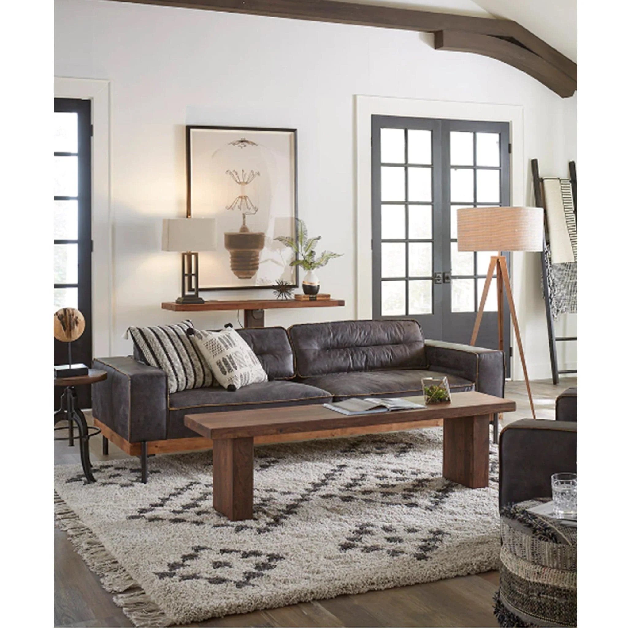 Chiavari Leather Sofa - Image 4