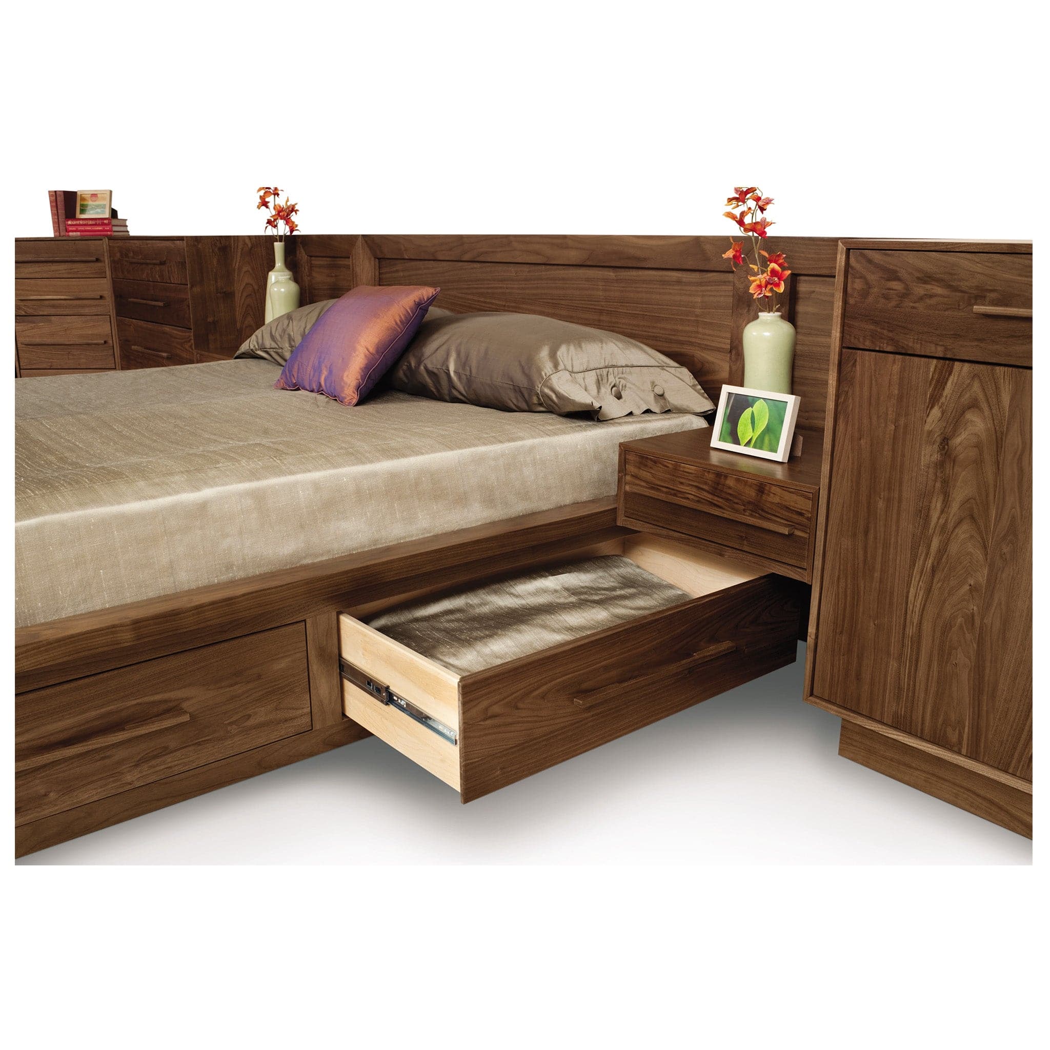 Copeland Moduluxe 35" Clapboard Headboard Bed with Storage - Image 3